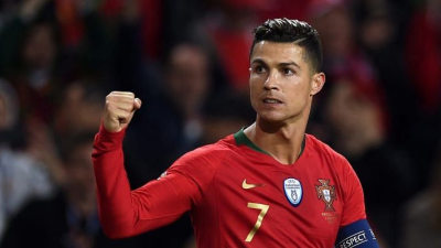 Top 10 cầu thủ chạy nhanh nhất của bóng đá: Cỗ máy kinh hoàng Ronaldo